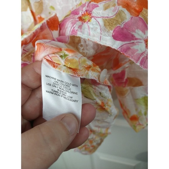 Alfred Dunner V Neck Floral Semi Sheer Slit Cuff Sleeve. 10P - Picture 7 of 9